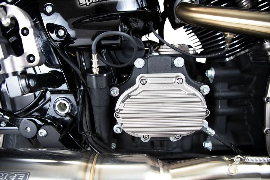 Harley-Davidson FXBB 1923 Softail Street Bob 117 [2026] – Szellőztetett nívópálca – Kivitel: fekete – 5. kép