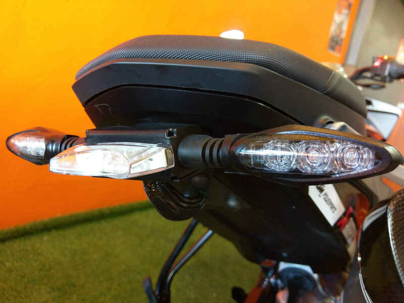 Ktm Duke 890 [ACCESS DESIGN] - rendszámtábla tartó kerékmagasságban fekete KTM Duke 790/890