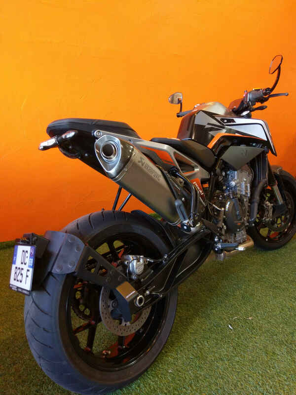 Ktm 890 Duke R [ACCESS DESIGN] - rendszámtábla tartó kerékmagasságban fekete KTM Duke 790/890