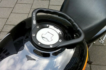 Triumph Street Triple 675 [A-SIDER] - Black Edition tartály fogantyú, 6 csavaros fekete Triumph