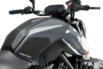 YAMAHA MT-07 [2023] - Oldalsó tartályvédők | Fekete | PUIG 20739N