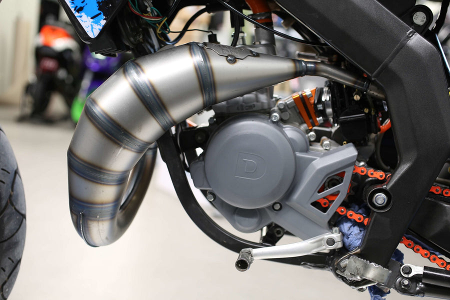 Aprilia RX Factory 50 2T - Auspuff 70cc blau schwarz