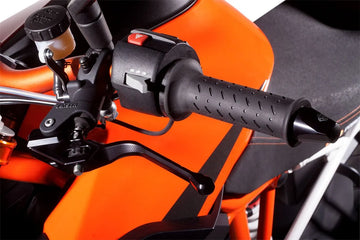 aprilia rsv 1000 rr gyári [GILLES TOOLING] – Factor-X kar