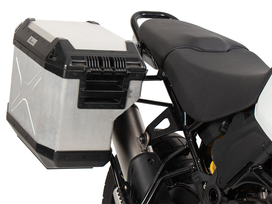 Ducati DesertX [2022-2026] - táskatartó készlet Cutout black incl. Xplorer Cutout ezüst táska készlet