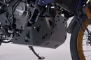 Suzuki V-Strom 800 DE [2023-2026] - motorvédő rúd fekete – 10. kép