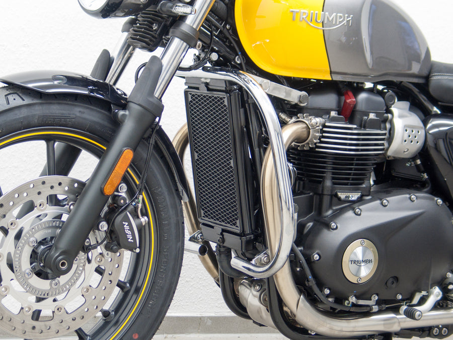 Triumph Street Cup [2017] – Védőléc