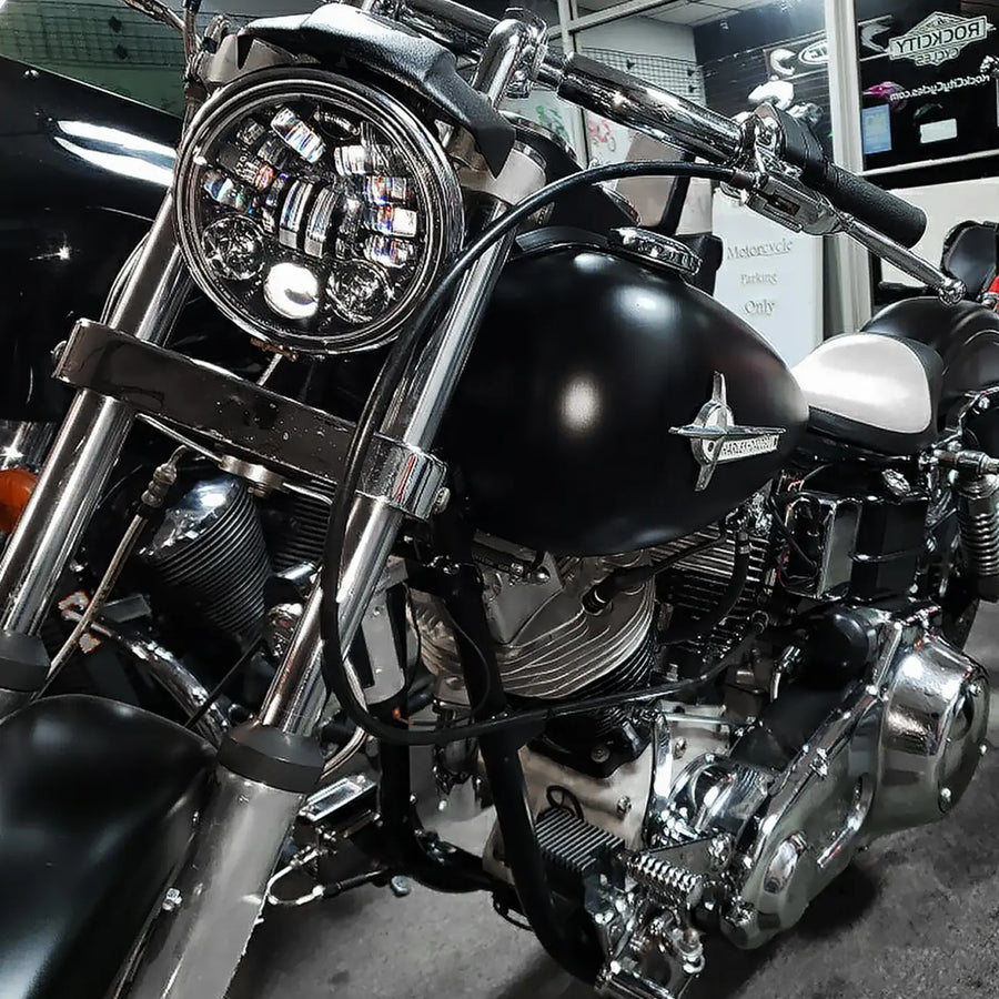 Triumph Thunderbird Commander 1700 [2018] - 5-3/4" LED Adaptive 2 Scheinwerfer – Bild 4