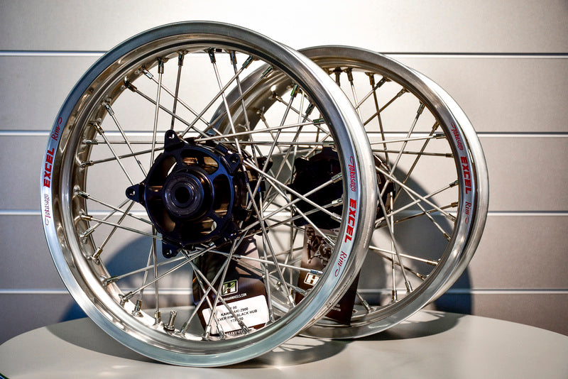 Kawasaki Z Electric [HAAN WHEELS] - Komplett hátsó kerék 17x5,50x36T