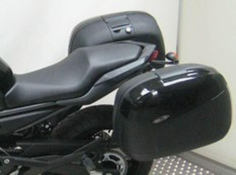 Yamaha FZ6 Fazer [2009] [SHAD] - 3P rögzítési rendszer (oldalsó)