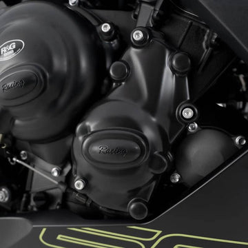 Triumph TIGER SPORT 660 [2022-2025] - Race Series jobb forgattyúházburkolat-védő (gyújtás) - Fekete Triumph Trident 660