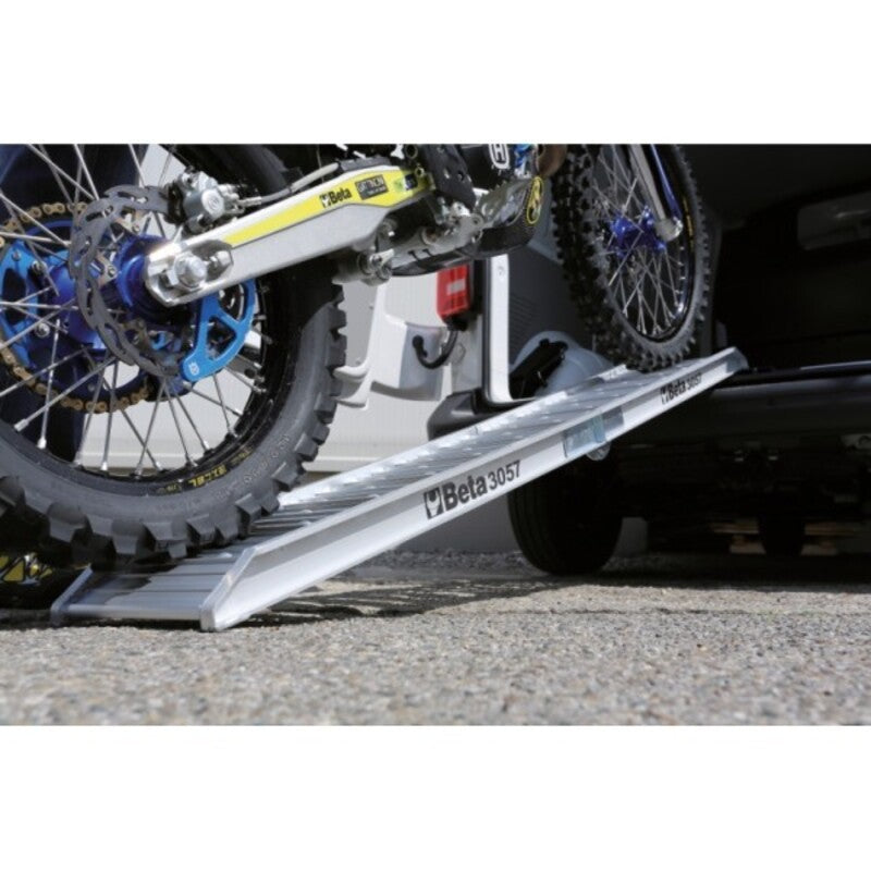 BETA 3057 alumínium felhajtó rámpa motorkerékpárokhoz