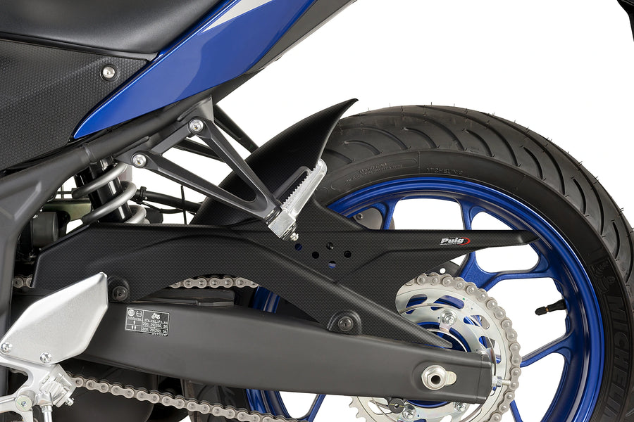 YAMAHA YZF-R3 [2025] - Hátsó kerékburkolat | Carbon megjelenés | PUIG 8558C