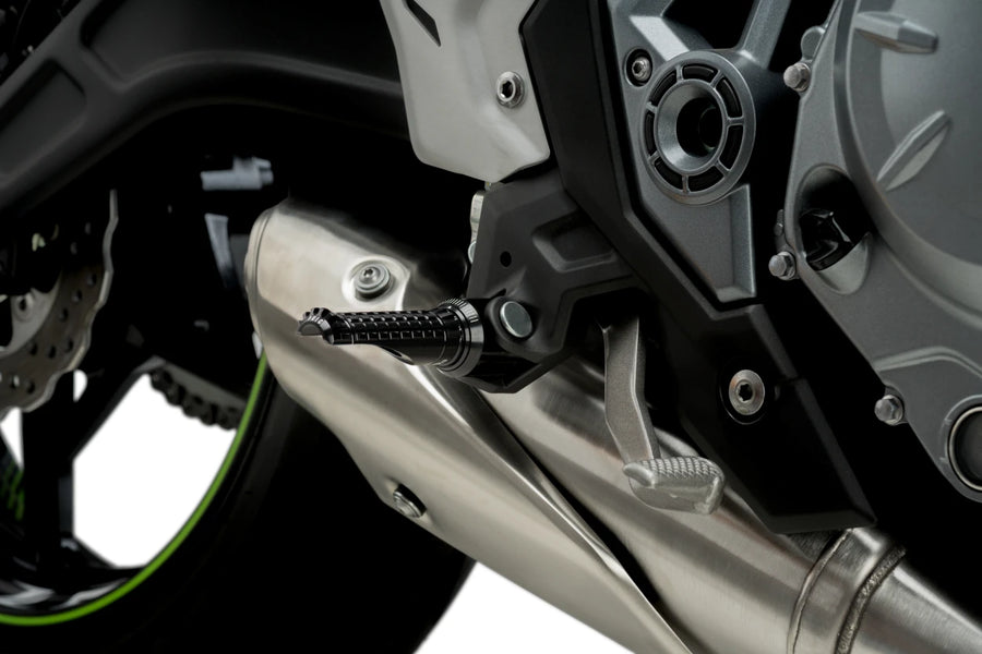 KTM RC 390 [2025] – R-Fighter lábtartók – ezüst