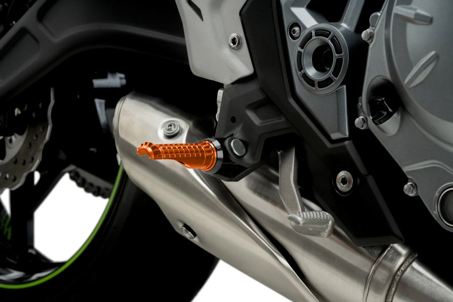 KTM RC 390 [2025] – R-Fighter lábtartók – ezüst