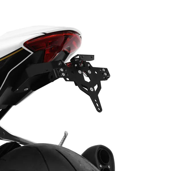 Triumph Speed ​​​​Triple 1200 RS [ZIEGER] – C típusú PRO rendszámtartó