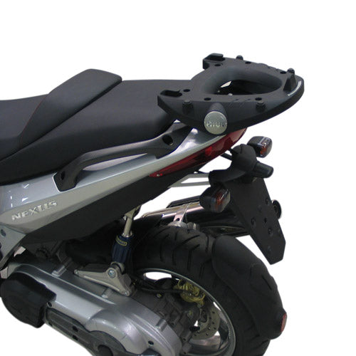 Gilera Nexus 125 – 250 – 300 – 500 [GIVI] – Felső toktartó MONOLOCK® tokhoz MONOLOCK® lemezzel