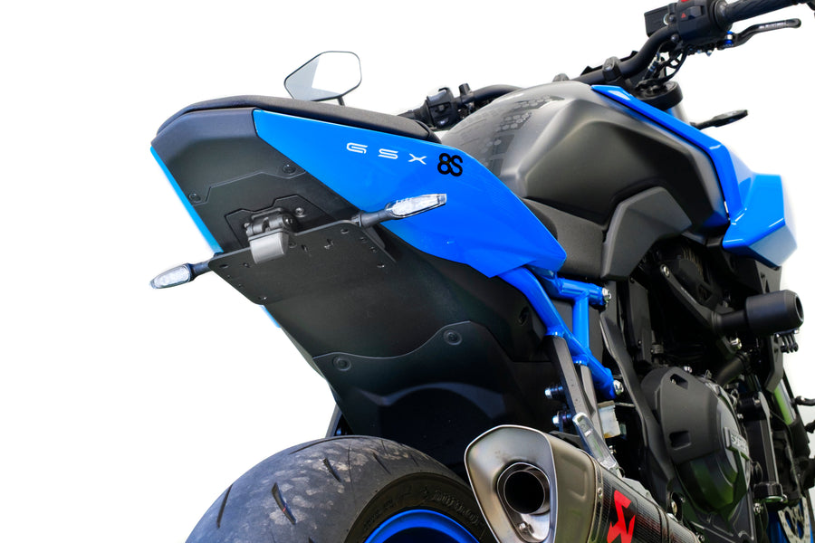 Suzuki GSX-8S [2023+] - állítható rendszámtartó LED-es visszajelzőkkel