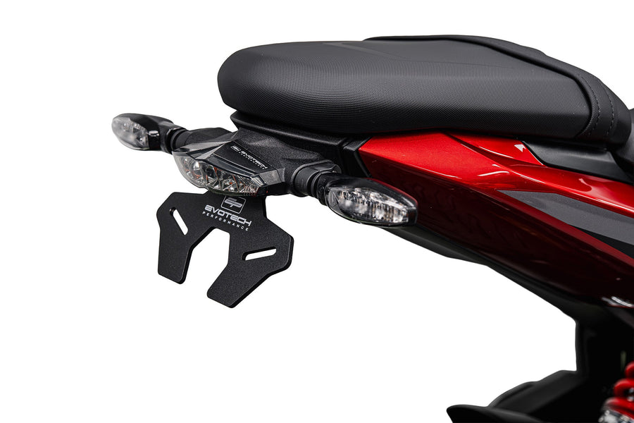 Triumph Trident 800 [2026+] - Hátsó rendszámtábla tartó átlátszó LED-es hátsó lámpával