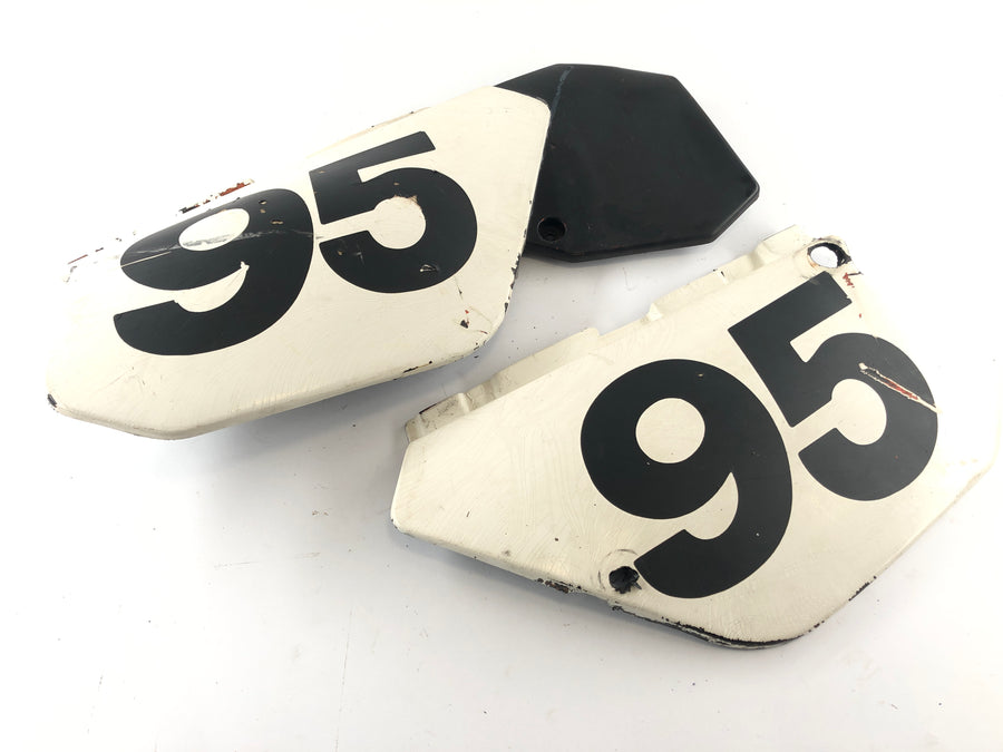 Yamaha DT 125 4BL [1997] - Hátsó burkolat oldalsó panelek bal és jobb