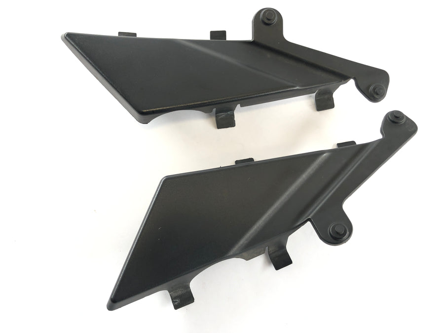 Aprilia RSV 1000 RR gyári [2009] - Hátsó burkolat bal és jobb oldali készlet
