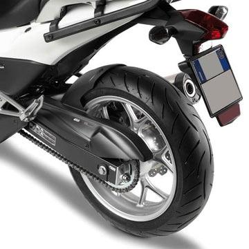 Honda Integra 700 [GIVI] - Hátsó kerékburkolat ABS-ből készült láncvédővel