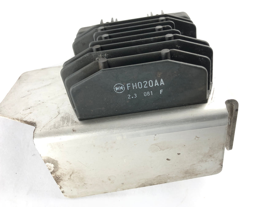 Yamaha XT 1200 Z Super Tenere DP01 [2012] - Vezérlő