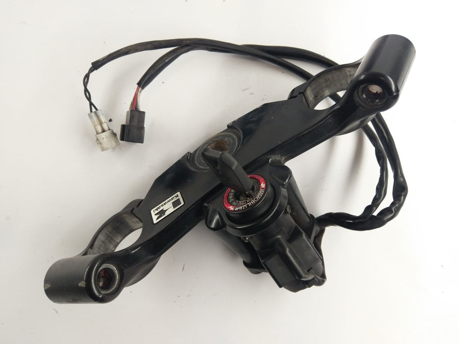 Kawasaki ZX-12R ZXT20A [2004] - Zárkészlet felső villahíddal