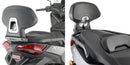 Yamaha X-Max 300 Tech Max [GIVI] - Az utas háttámlája nem teszi lehetővé a hordozó és a tok rögzítését