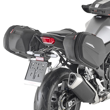 Honda CB 750 Hornet [GIVI] - Távtartó EASYLOCK nyeregtáskákhoz vagy 3D600-zal nem kompatibilis nyeregtáskákhoz