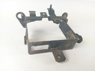 Suzuki DR 650 SP42B - Akkumulátortartó