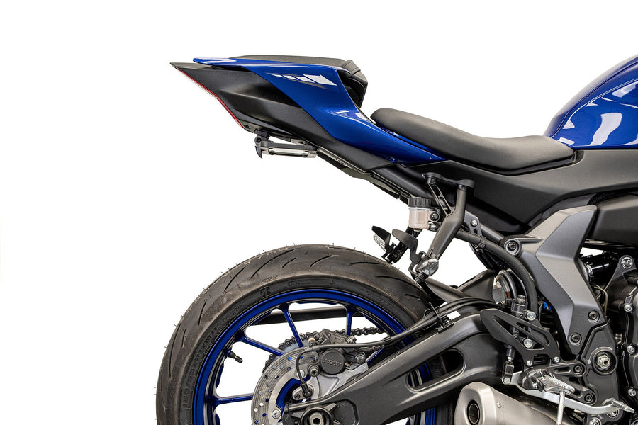 Yamaha YZF-R7 [2022-2025] - állítható rendszámtartó