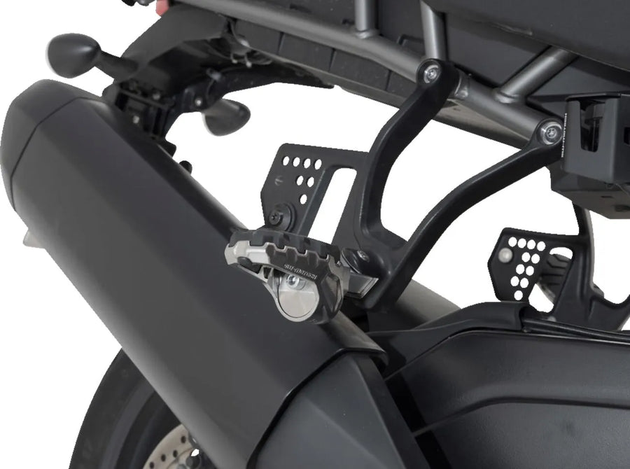 bmw r 18 [SW-MOTECH] – Evolution lábtartó