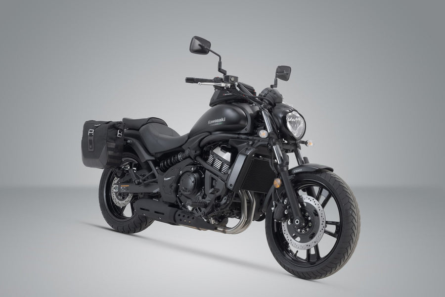 Kawasaki EN 650 S Vulcan [2015-2024] – Legend Gear oldaltáska rendszer LC2 Black Edition – 2. kép
