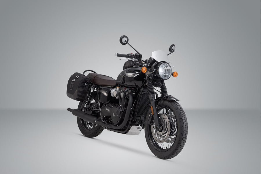 Triumph Bonneville 1200 T 120 fekete [2022-2026] – Legend Gear LC2 oldaltáska rendszer, barna kiadás – 2. kép