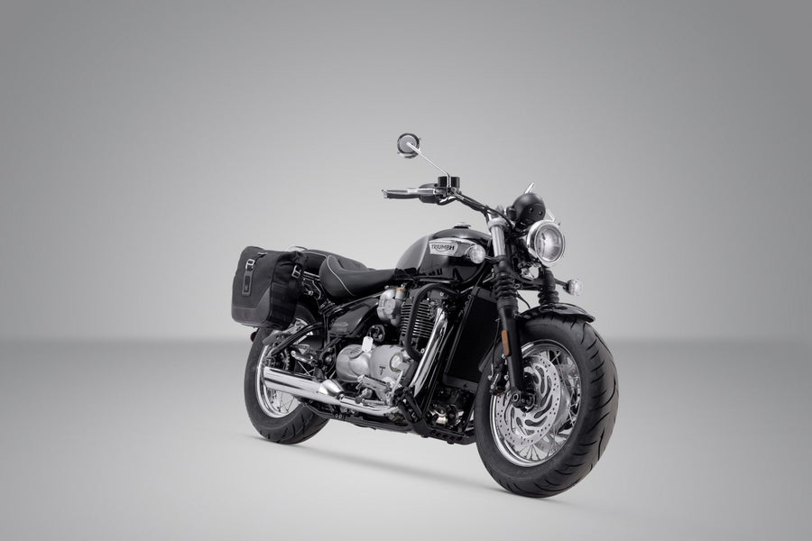 Triumph Bonneville 1200 Speedmaster [2019-2026] – Legend Gear oldaltáska rendszer LC Black Edition – 2. kép