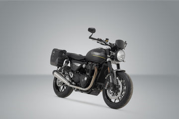 Triumph Speed Twin 1200 [2019-2024] – Legend Gear LC2 oldaltáska rendszer, Brown Edition – 1. kép