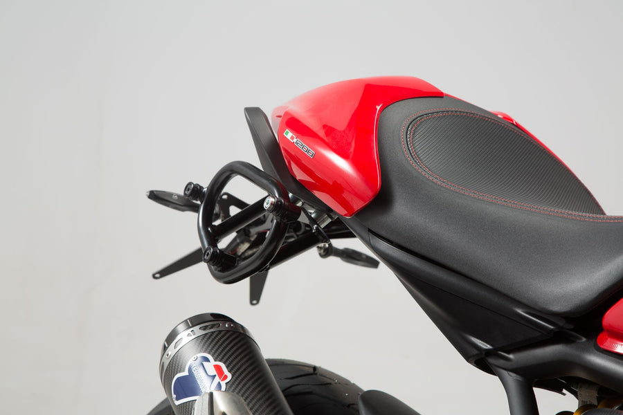 Ducati Monster 797 [2017-2020] – Legend Gear LC1 és LC2 oldaltáska rendszer, Black Edition – 2. kép