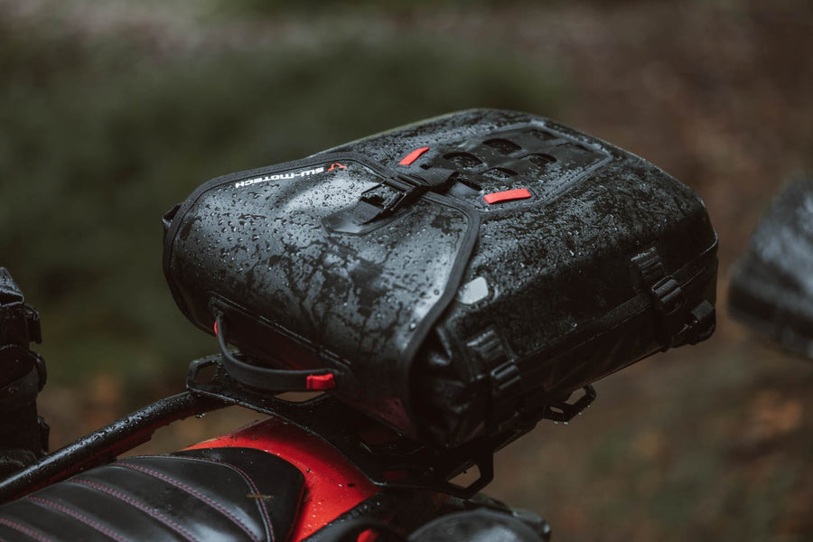 [SW-MOTECH] - SysBag WP M adapterlappal a jobb oldalon – 6. ábra