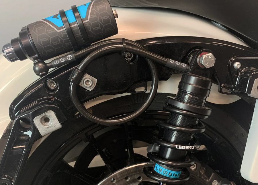 Harley-Davidson FLHX 1923 Street Glide 117 [2026] - REVO ARC Remote Reservoir Außenbefestigung – Bild 4