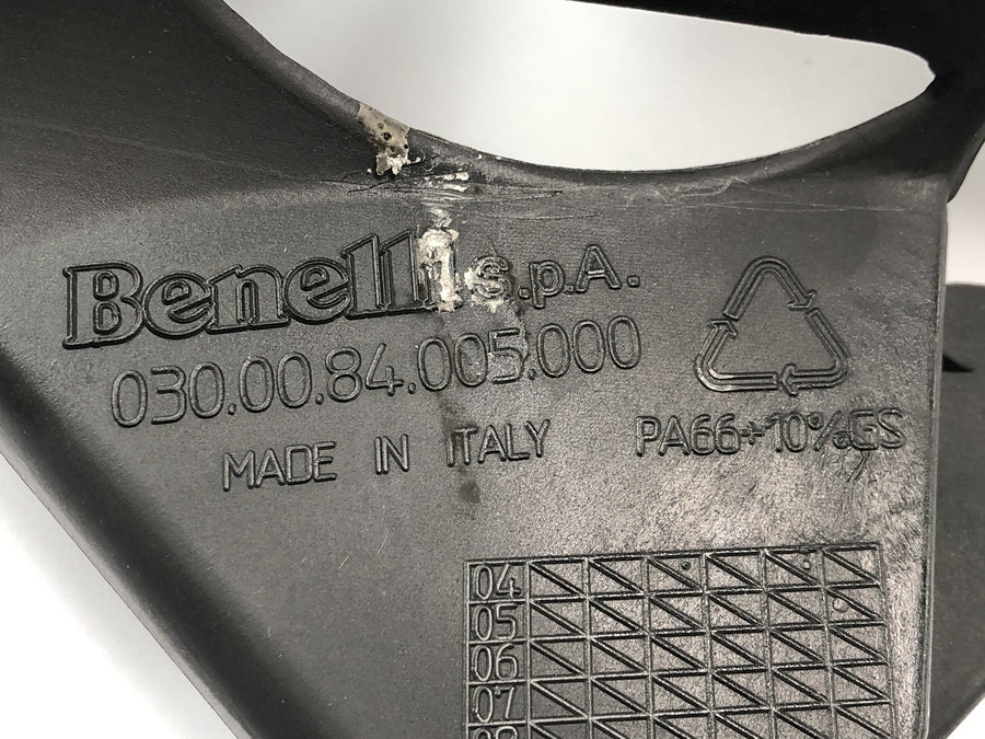 Benelli TNT 1130 [2009] - Hátsó hűtőburkolat