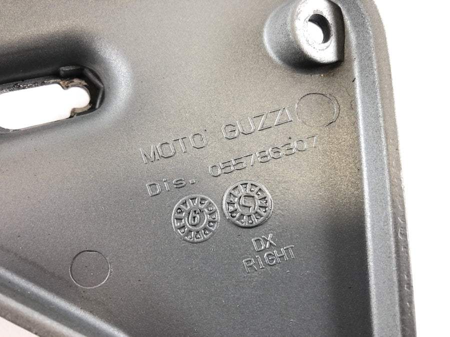 Moto Guzzi 1200 Sport [2007] - Fényszóró tartó, irányjelző tartó