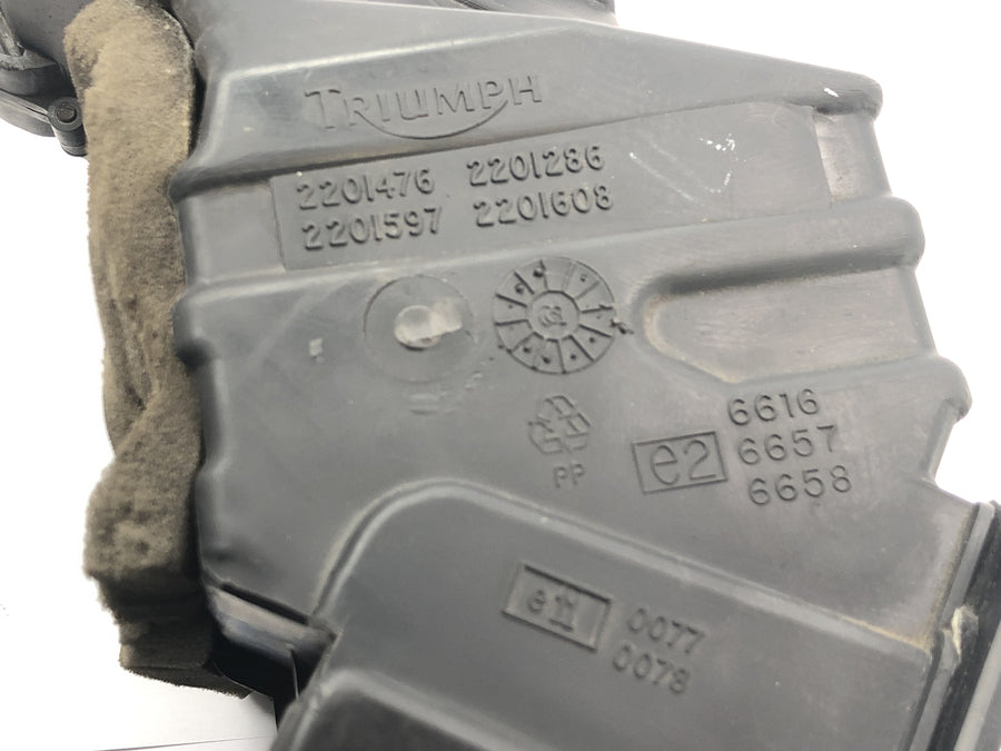 Triumph Tiger 955i 709EN [2003] - Légszűrő doboz airbox légszűrő ház