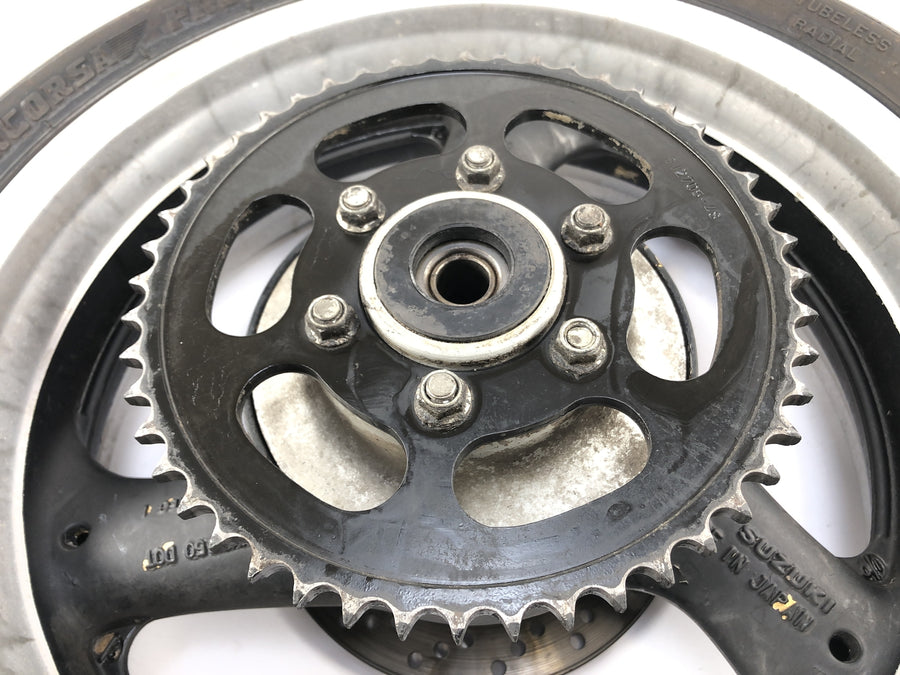 Suzuki GSX R 1100 GV73B [1990] - Hátsó keréktárcsa féktárcsával és lánckerékkel