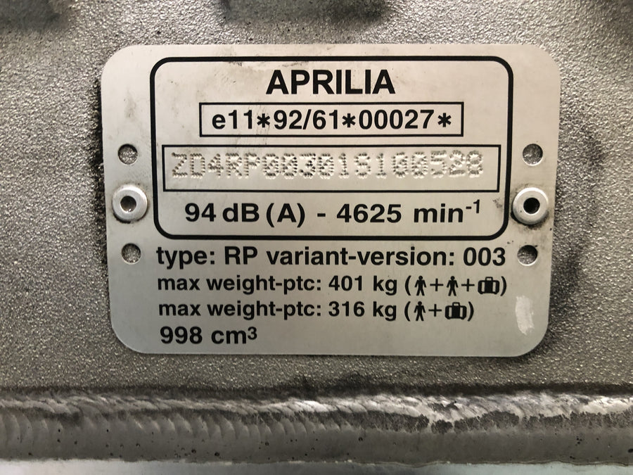 Aprilia RSV 1000 RP Mille [2001] - váz papírokkal