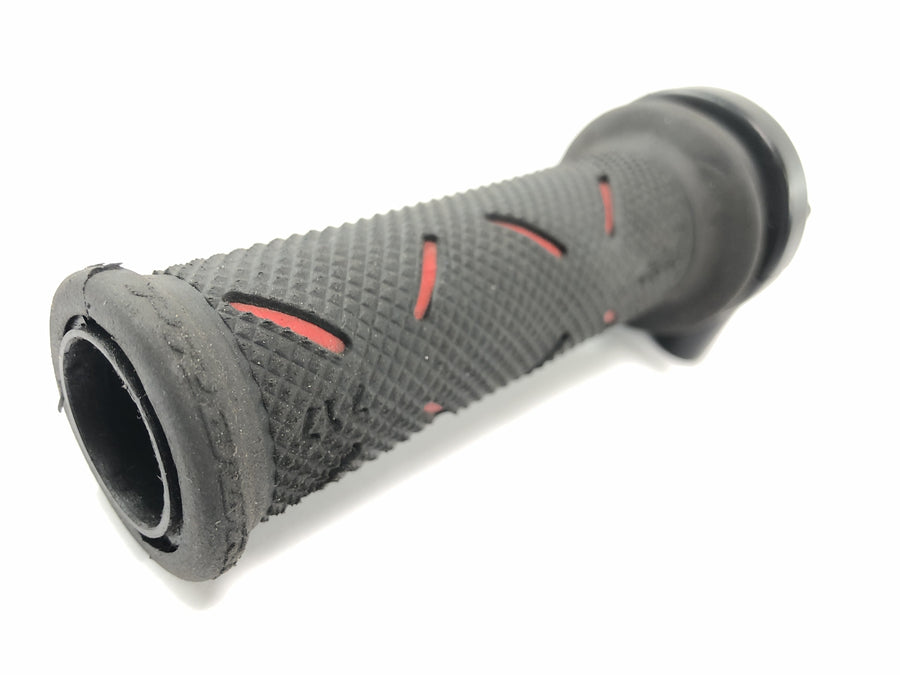 Benelli TNT 1130 [2009] - Fojtószelep markolat csavarmarkolat jobb