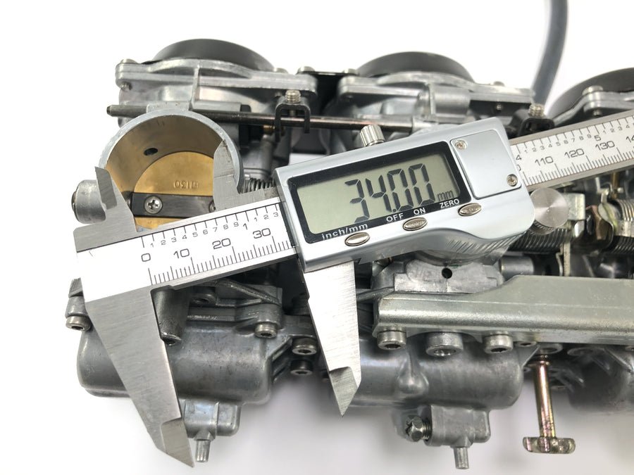 Suzuki GSX R 1100 GU74C [1987] - Mikuni porlasztókarburátor 4-szeres