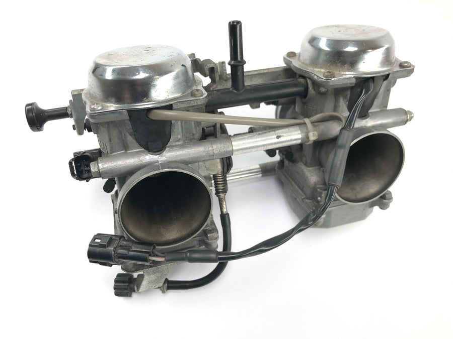 Triumph Bonneville T100 986MF [2012] - Keihin karburátoros dupla lefelé irányuló karburátor