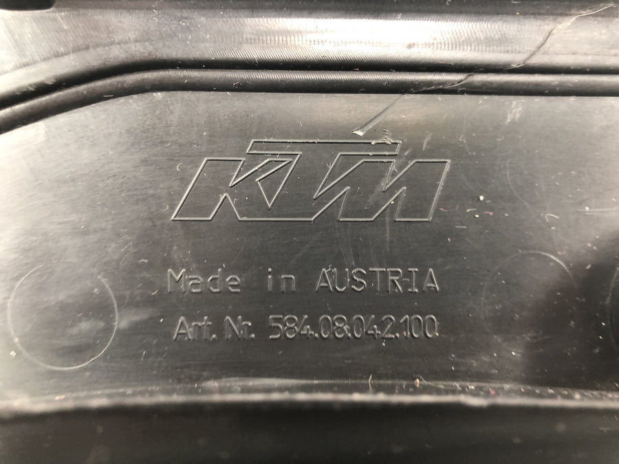 KTM 640 LC4 Prestige [2005] - Oldalburkolat jobb oldali burkolat burkolat