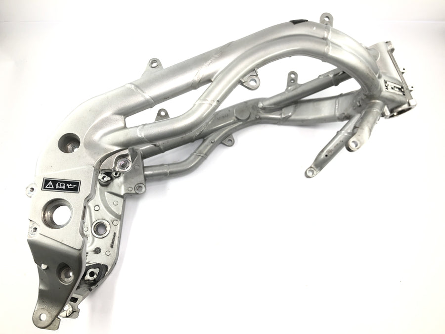 TRIUMPH DAYTONA 955I T595 [1998] - Váz fő keret papírokkal