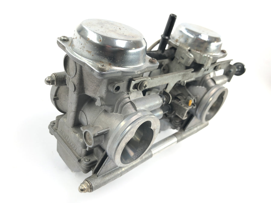 Triumph Bonneville T100 986MF [2012] - Keihin karburátoros dupla lefelé irányuló karburátor